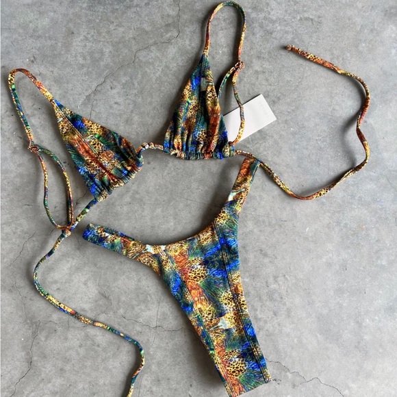 Lahana swim Bonita bikini top and bottom in jaguar print size small - Picture 2 of 4